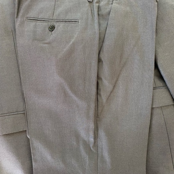 Express suit - Picture 3 of 4